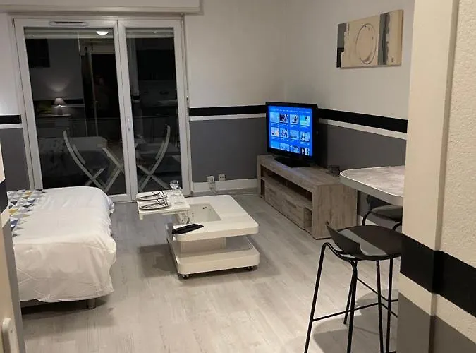 F1 Avec Terrasse, 5 Min De Colmar, Vignoble Et Free Parking Wintzenheim